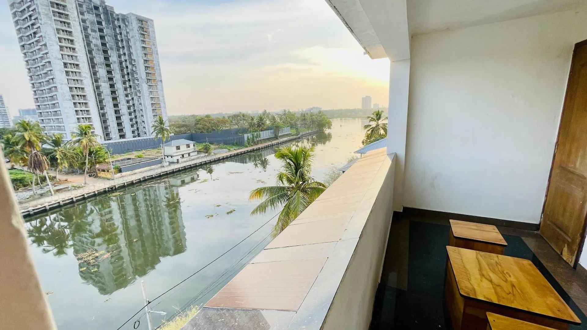 Homestay Oval Retreat Cochin Apartment Kochi