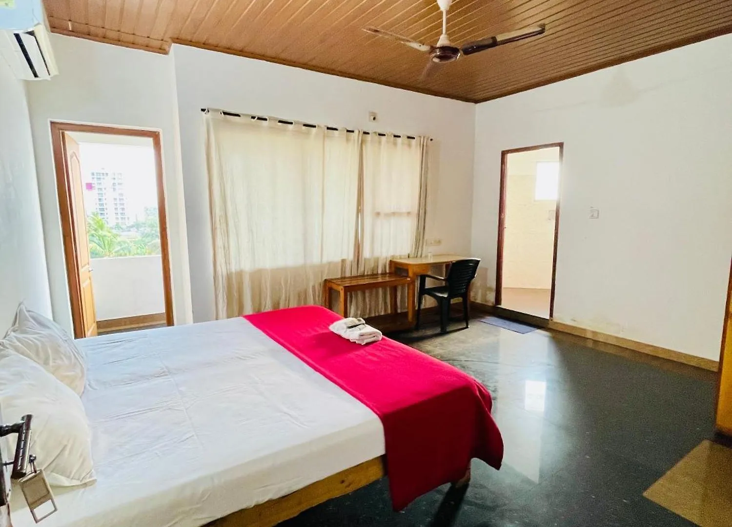 Oval Retreat Cochin Apartment Kochi